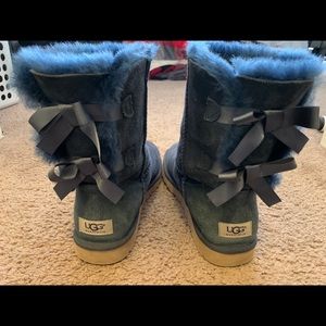 BAILEY BOW NAVY UGG BOOTS